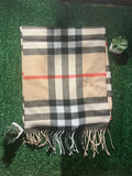 Burberry scarf one size